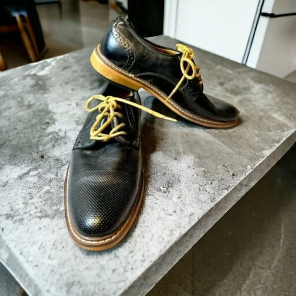 Madden Black Lace Up Oxfords Men’s Size 7M